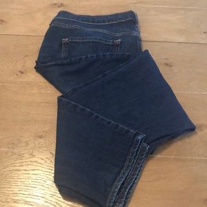 👖OLD NAVY CURVY PROFILE MID-RISE DARK WASH JEANS (SIZE 14 SHORT)